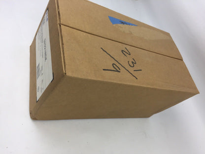 EATON DH221NGK HEAVY DUTY SAFETY SWITCH 3 WIRE S/N FUSIBLE 30 AMP 240 VOLT