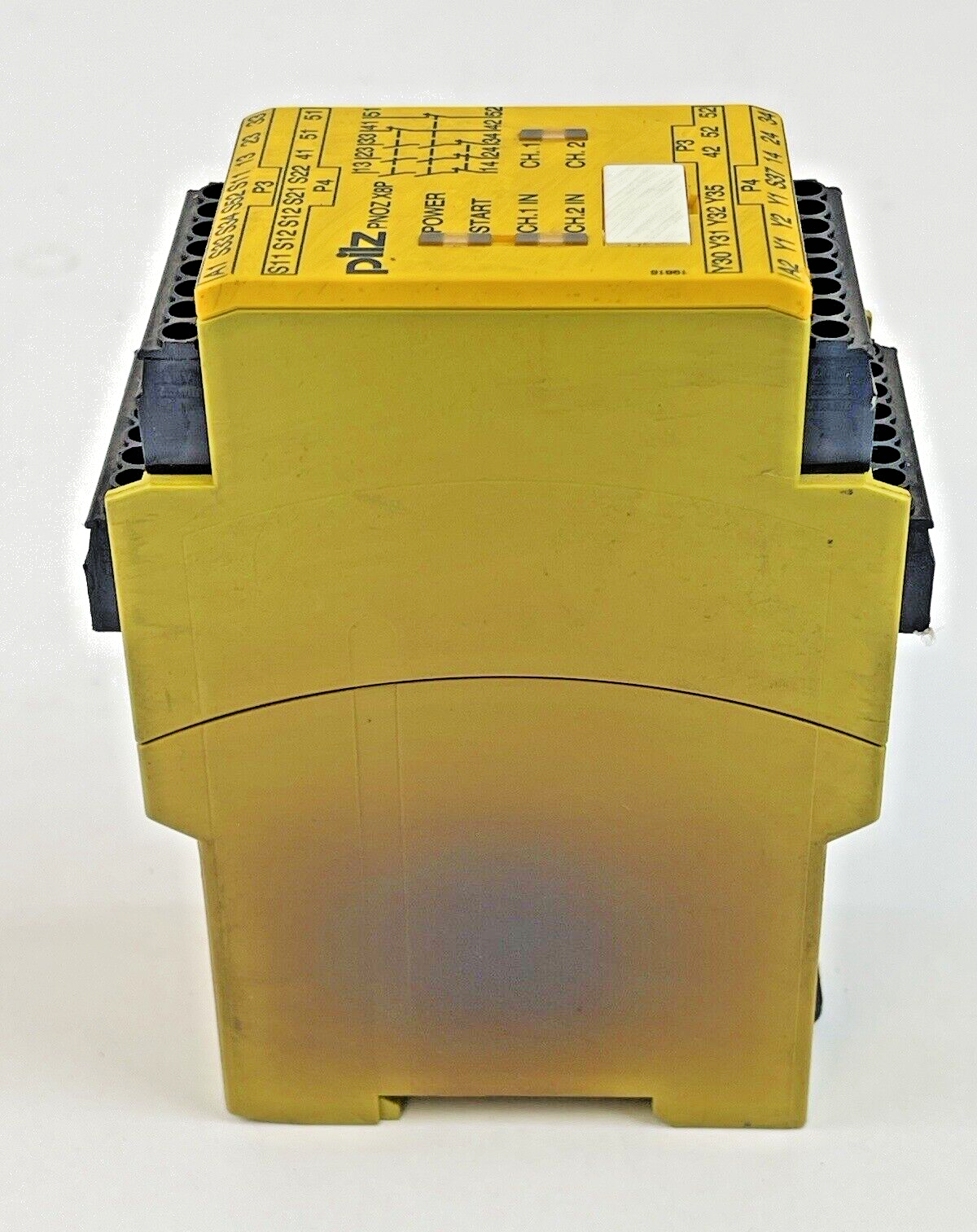 PILZ - PN0ZX8P 24VDC 3n/o 2n/c 2so - SAFETY RELAY - 24VDC, 3.5 W