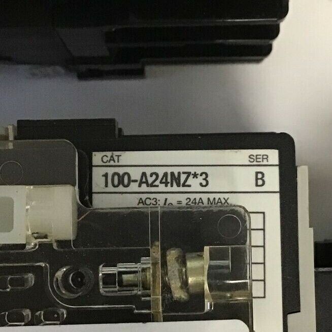 ALLEN BRADLEY 100-A24NZ*3 SER.B W/ 195-BA01 SER.A & 195-FA22 SER.A ***LOTOF2***