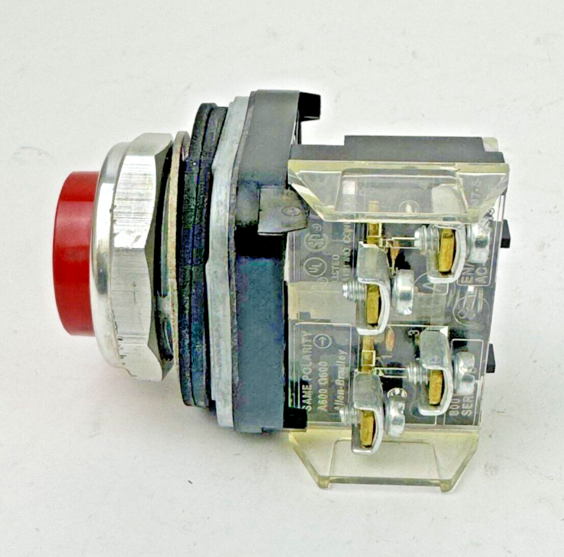 ALLEN-BRADLEY - 800T-B SER. T TYPE 4, 13 - RED PUSH BUTTON W/ 800T-XA SER. D