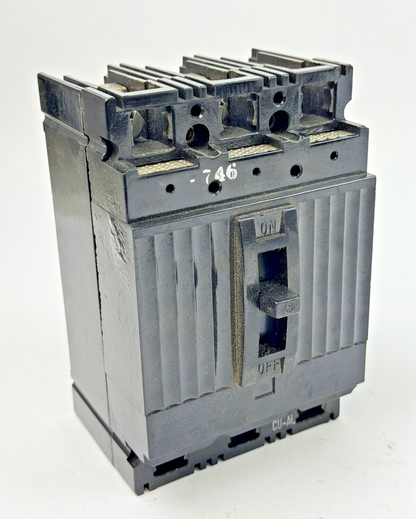 GE - TE132090 - MOLDED CIRCUIT BREAKER - 3 POLE/90A/240VAC