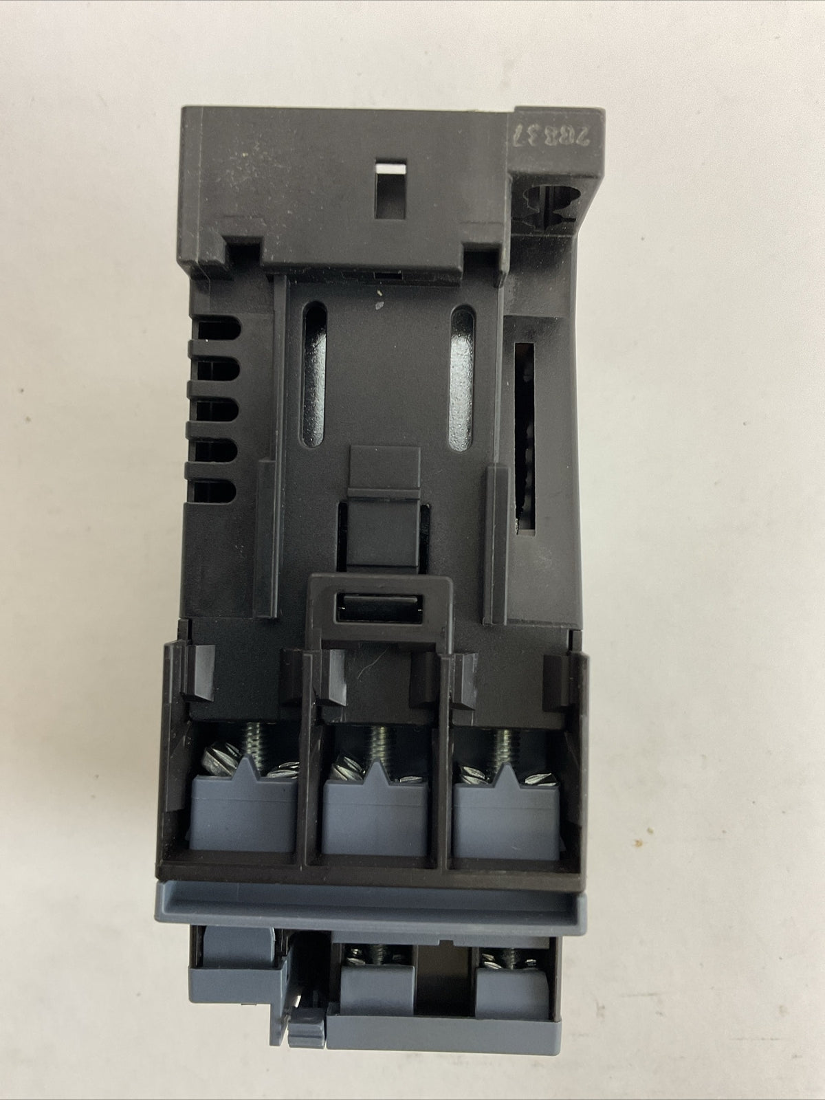 SIEMENS 3RT2026-1KB40 CONTACTOR AC-3 400V 25A 11kW 1NO 1NC COIL 17...30VDC