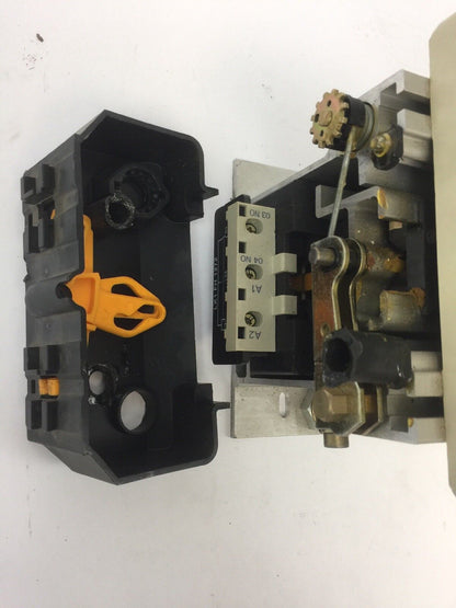 TELEMECANIQUE SQUARE D LC1F330 CONTACTOR 370A 600VAC 250HP LX1 FH 1272