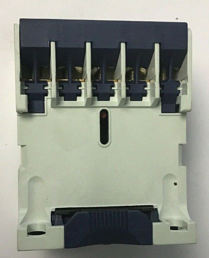 TELEMECANIQUE CA2-EN131M CONTROL RELAY 220V 50HZ