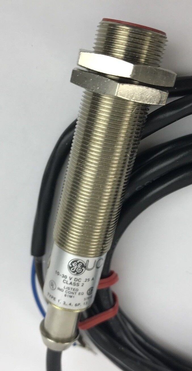 General Electric Barrel Proximity Switch CR215DB18SA3NB (NEW) CR215DB18SA3