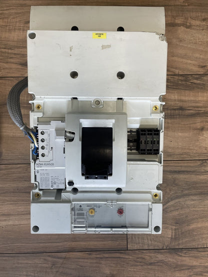 MOELLER NZMH4-AE CIRCUIT BREAKER 600VAC 1200A NZM4-XUHIV20 24VDC NZM H4-AE800A