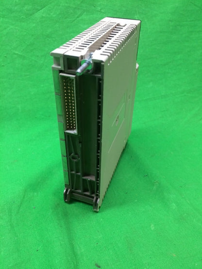 SCHNEIDER MODICON TSX PREMUIM 24VDC OUTPUT MODULE TSXDSY08T22