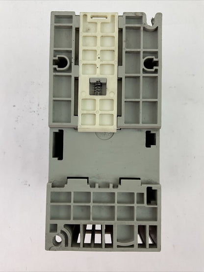 ALLEN BRADLEY 25B-D2P3N104 AC DRIVE FRN 1.003 SER A OUTPUT 0-460VAC