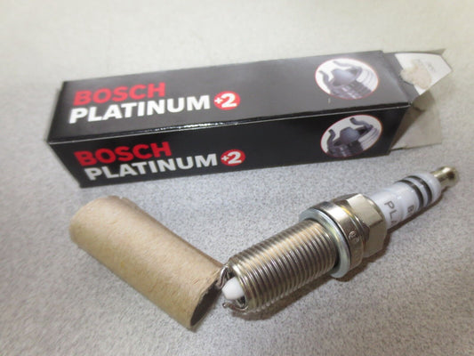 BOSCH 4316 / 0 242 229 787 PLATINUM +2 SPARK PLUGS - NEW SURPLUS, PACK of 4