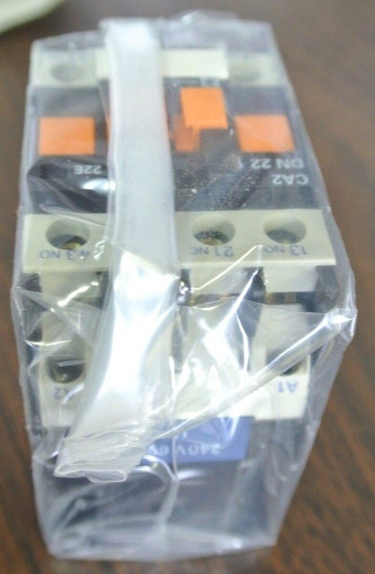 TELEMECANIQUE CA2DN22U6 CONTROL RELAY / AUX. CONTACTOR - 240V, 60Hz COIL