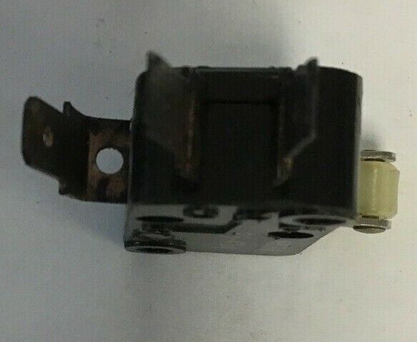 LICON SWITCH COMPONENTS  6536  23-454 ***LOTOF20***