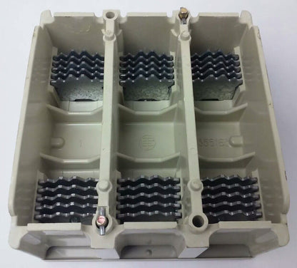 TELEMECANIQUE LC1F330 CONTACTOR, 3PH, 600V, 370A, 250HP, W/ 24V 40/400HZ  COIL