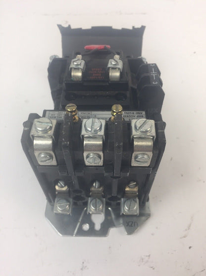 ALLEN BRADLEY 500F-AOD930 SIZE 0 STARTER 600VAC 5HP 18AMP CB236 115-120V 60HZ