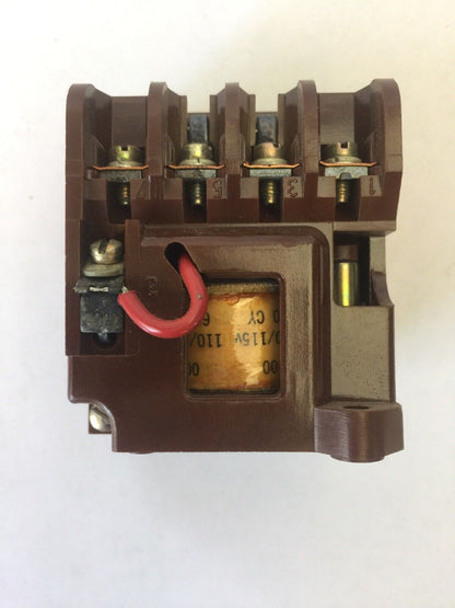 KLOECKNER MOELLER DIL 00-22/59 CONTACTOR 10A 120V 1/4HP 240V 1/3HP SINGLE PHASE