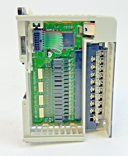 ALLEN-BRADLEY - 1769-OB16 SER. B, F/W REV 3.1 - 16 PT. - COMPACT I/O  OUTPUT MOD