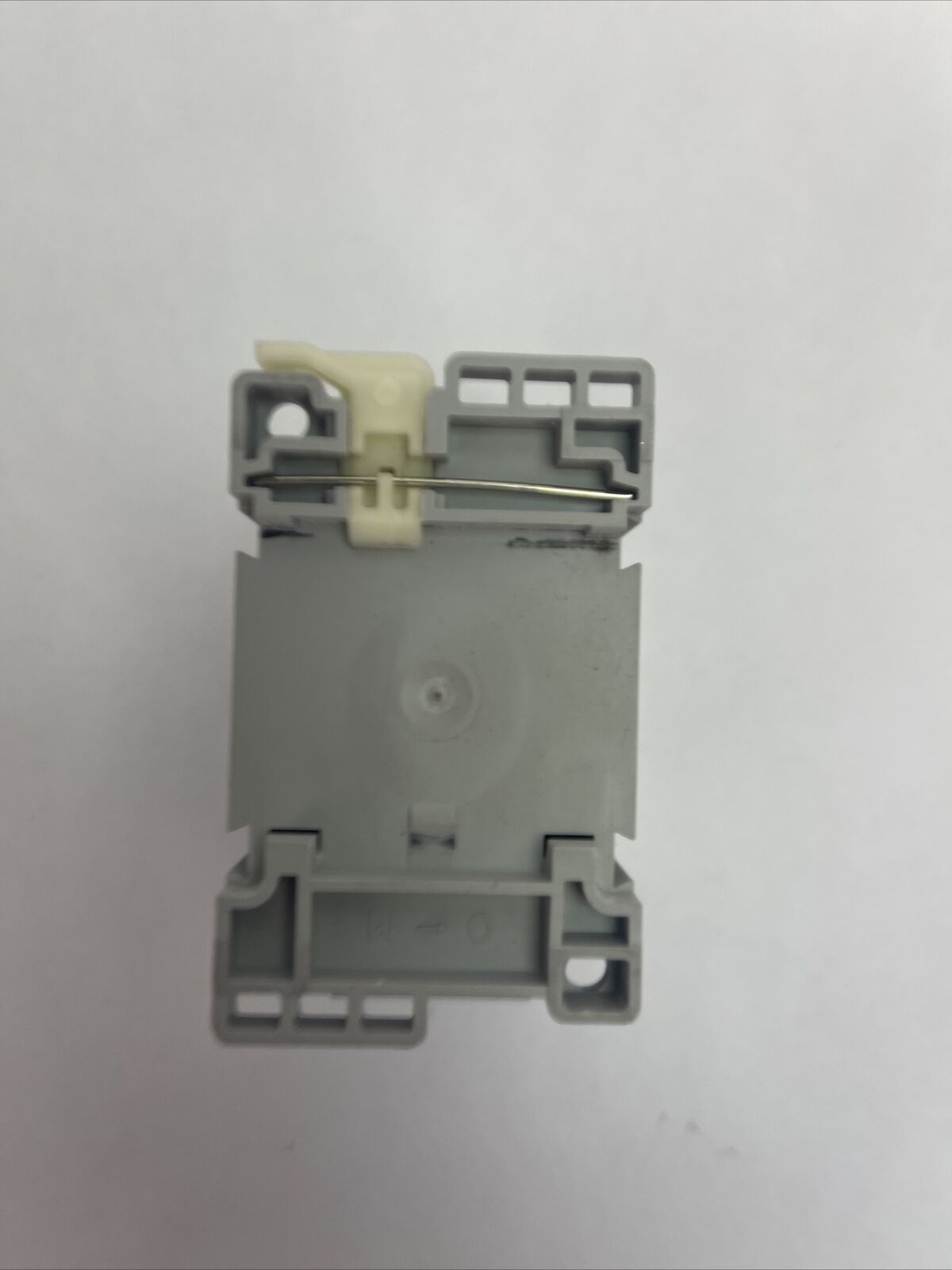 ALLEN BRADLEY 100-C23E*300 CONTACTOR SER C 600VAC 30A 15HP COIL 24VDC