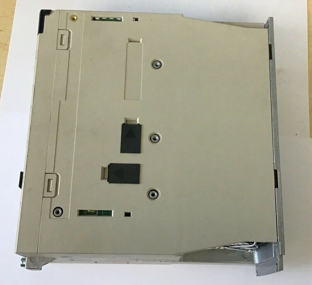 YASKAWA SGD7S-180A10A002 SERVO DRIVE 200V SERVOPACK 10A 50/60HZ
