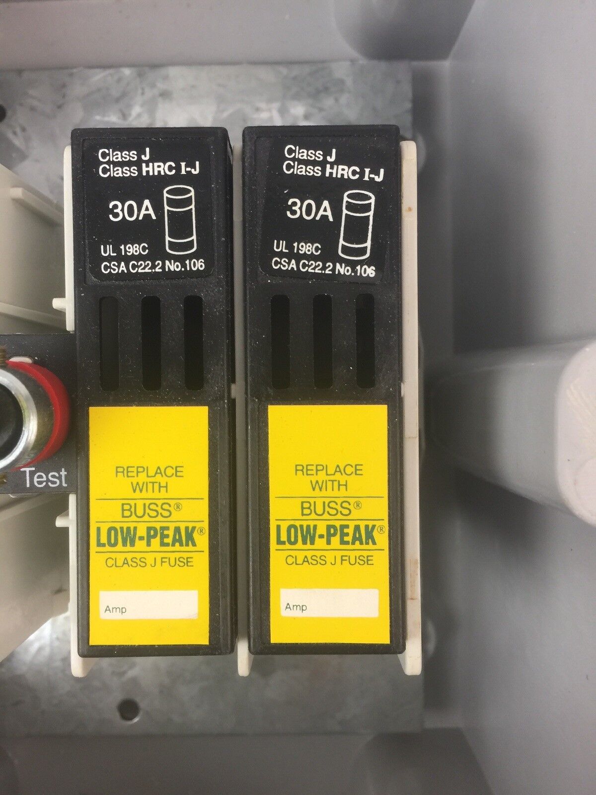 ARROW HART AH30MS2F DISCONNECT SWITCH 30A 600VAC FUSIBLE TYPE 3T,4X,12 ENCLOSED
