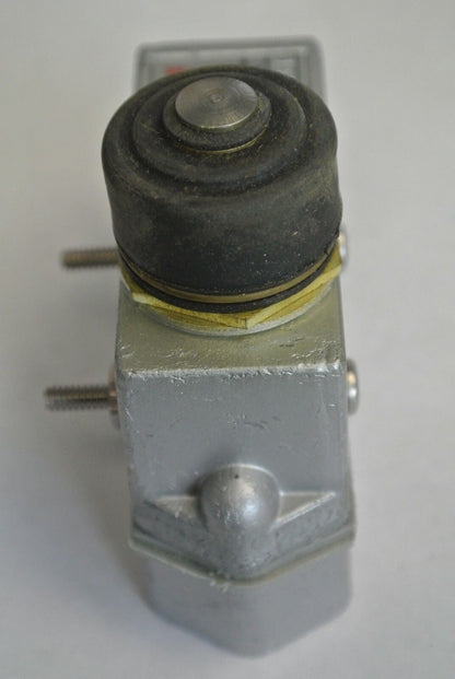 ARROW HART LGZS-B1 - LIMIT SWITCH - GENERAL PURPOSE, 15A, SIDE MOUNT LGZS-BI NEW