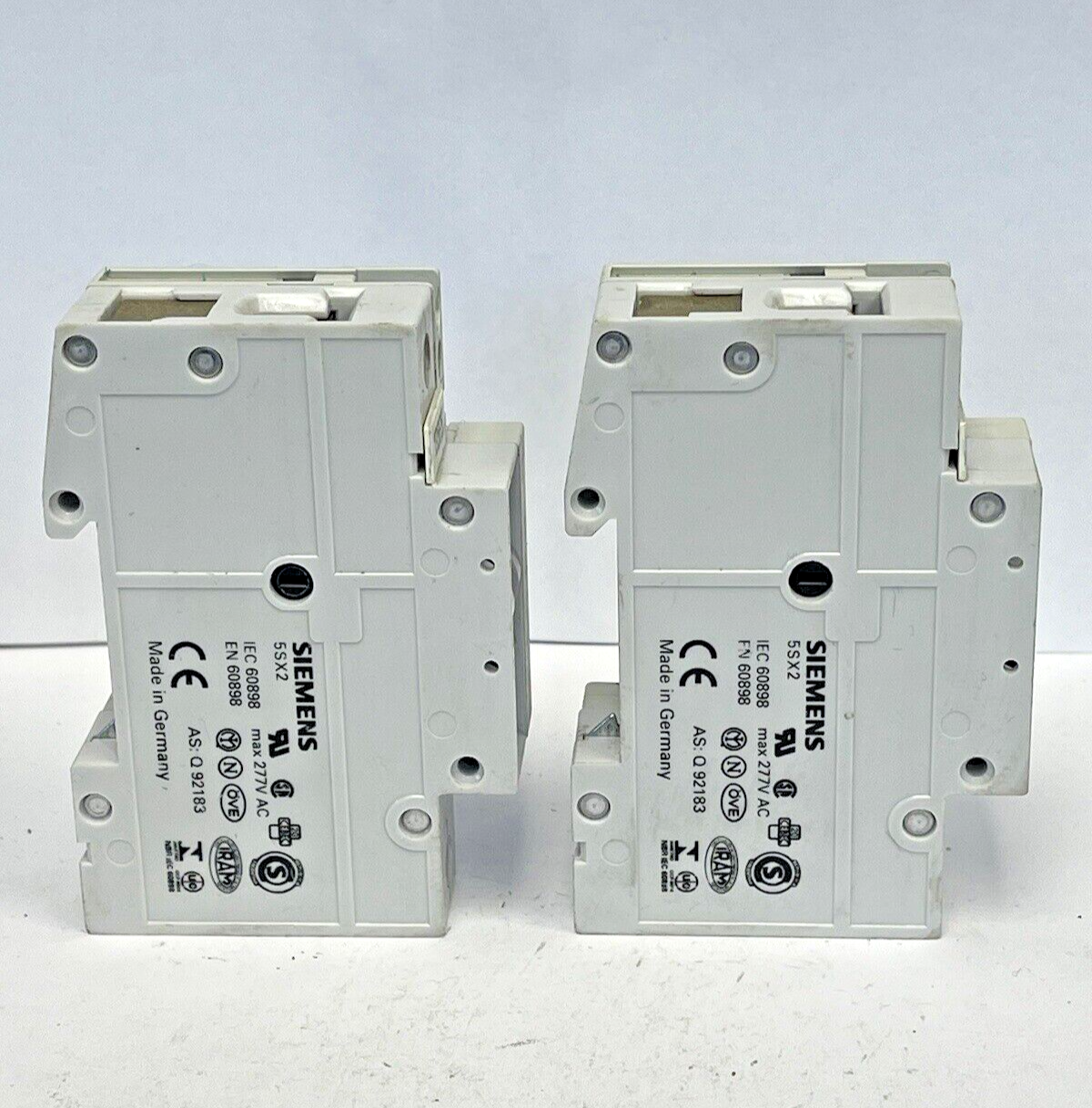 SIEMENS *LOT OF 2*- 5SX21 & 5SX9100 - CIRCUIT BREAKERS  & AUXILIARY CONTACTS