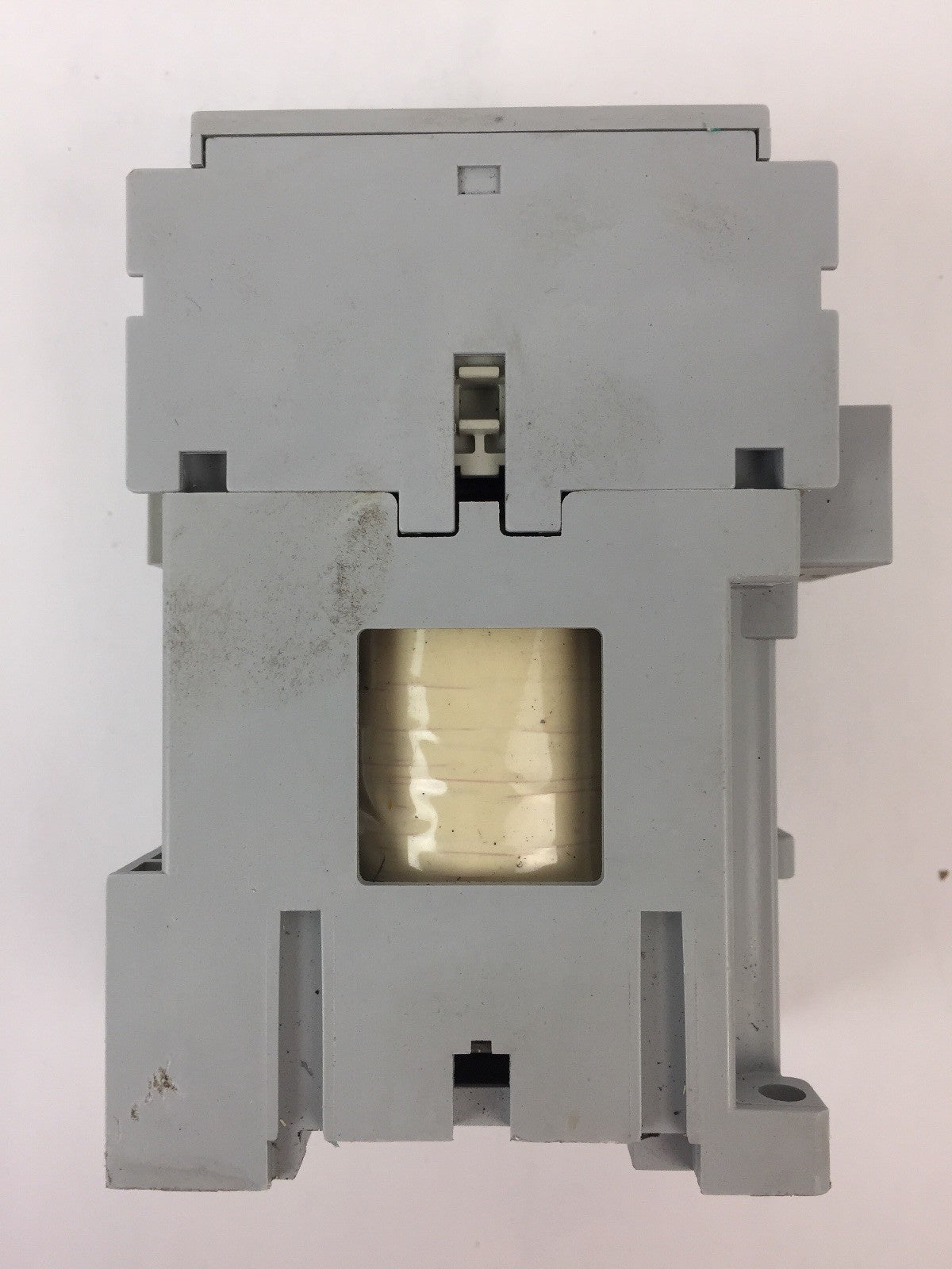 ALLEN BRADLEY 100-C09D*10 CONTACTOR 600VAC 25A COIL 24VDC