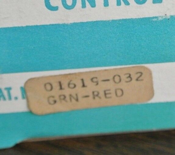 REES 01619-032 CONTROL UNIT / GREEN-RED PUSHBUTTON STATION - NEW SURPLUS 1382