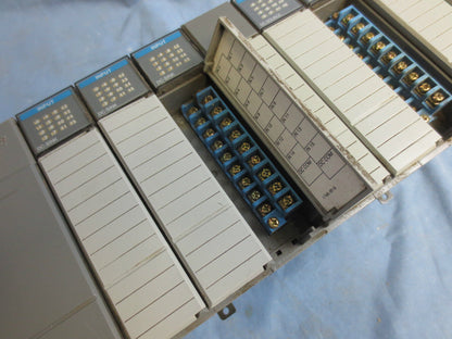 ALLEN-BRADLEY 1746-P2 Ser. C + 1746-IB16 & (3) 1746-OB16 MODULES + 1746-A7 RACK