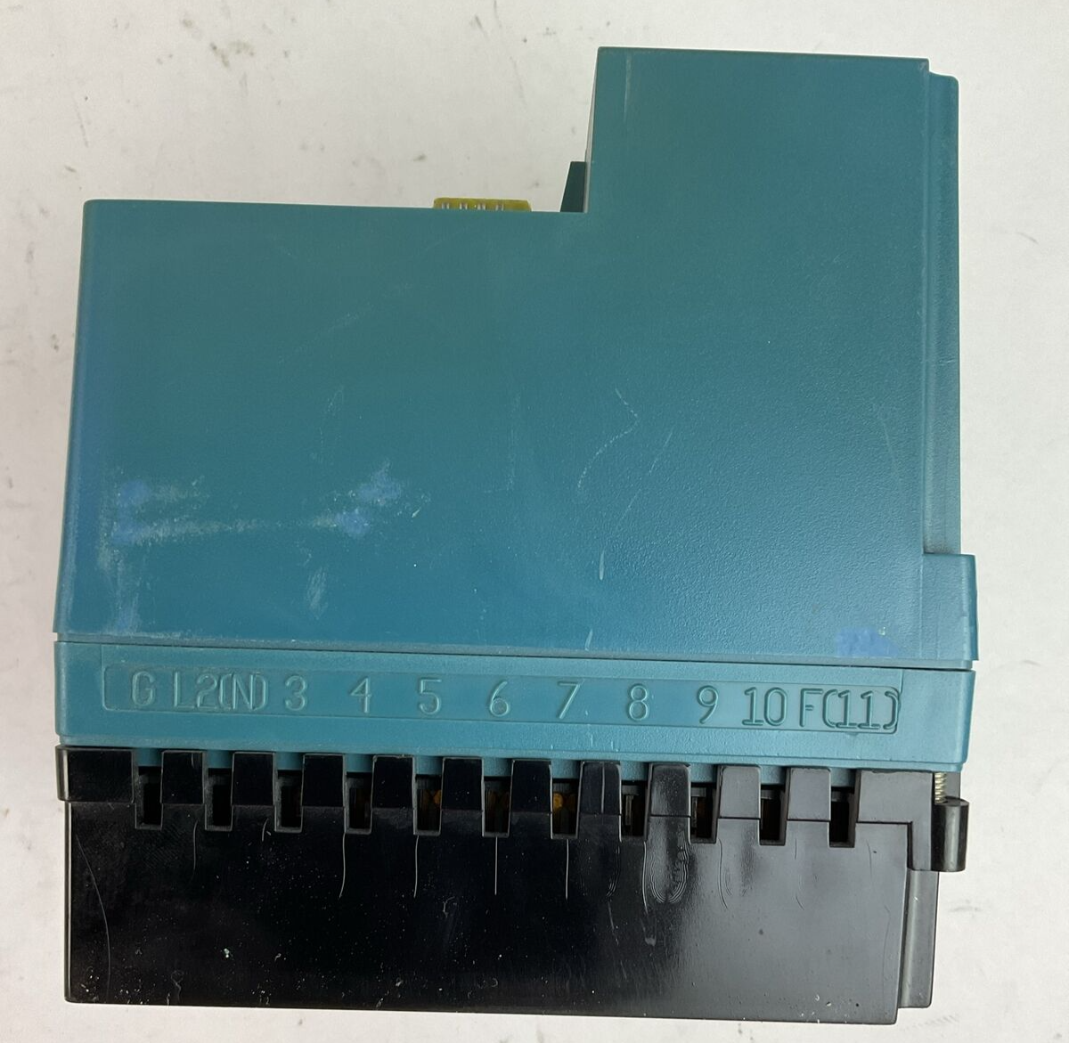 HONEY WELL RM7823 A 1016 FLAME SWITCH W/ ULTRAVIOLET FLAME AMPLIFLIER