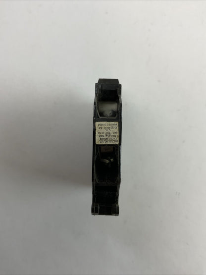 GE TQP120 PLUG IN CIRCUIT BREAKER 1POLE 20AMP 120/240VAC (LOT OF 2)