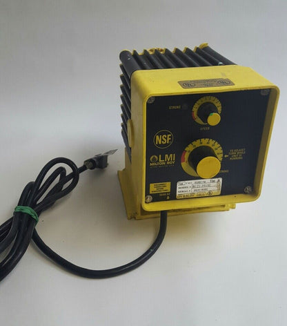 LMI MILTON ROY B121-391SI ELECTRO MAGNETIC DOSING PUMP, 100PSI, 120V.AC, 50/60HZ