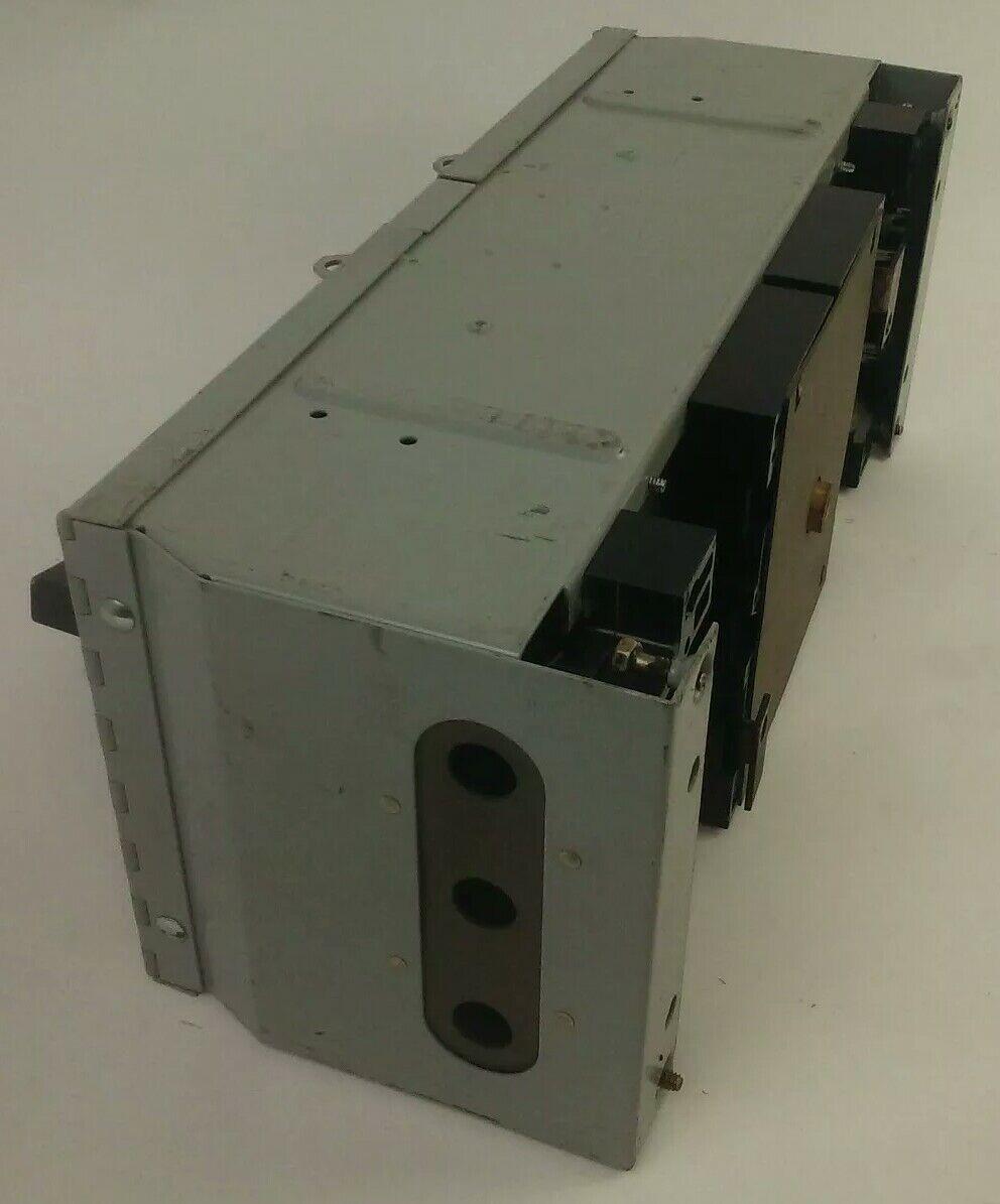 I-T-E SIEMENS V7E3611 SER.A TWIN VACU-BREAK PANELBOARD SWITCH 600V 30A 3P