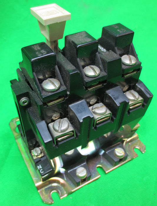 ALLEN-BRADLEY MANUAL RESET OVERLOAD RELAY 592-B0V16 592-BOV16 w/ W16 HEATER