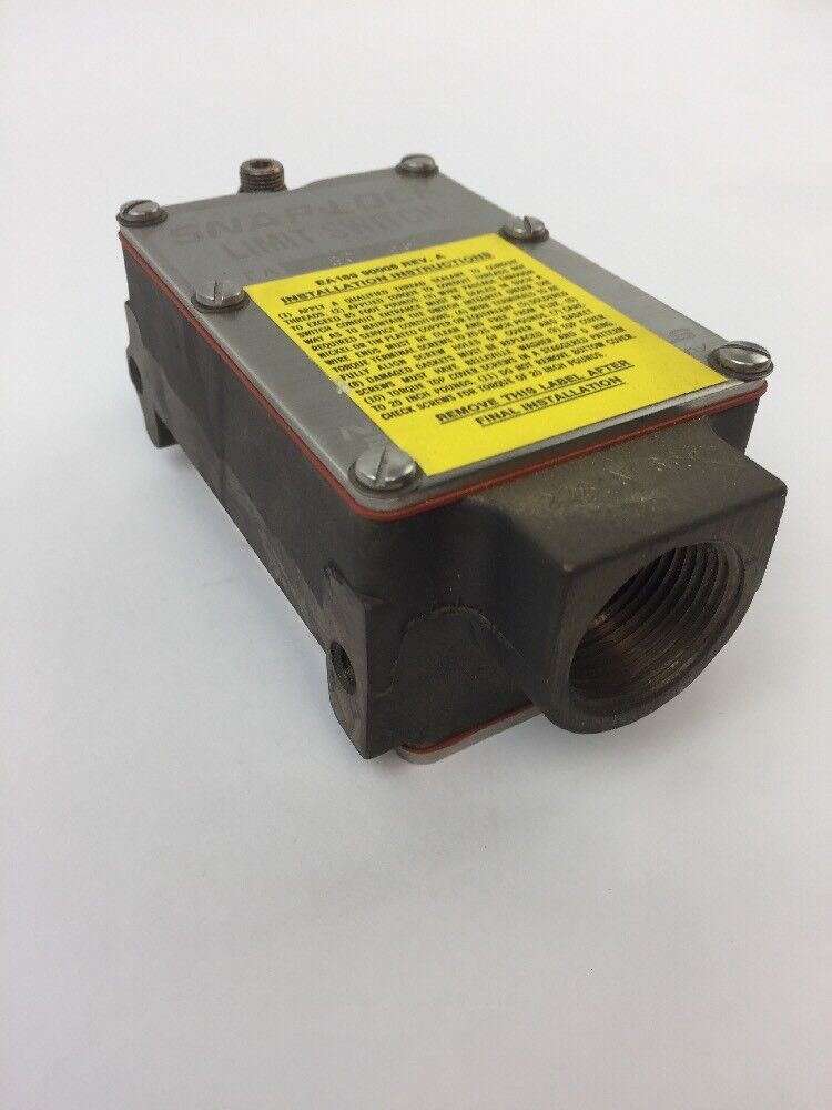 NAMCO EA18015302 SNAP LOCK LIMIT SWITCH