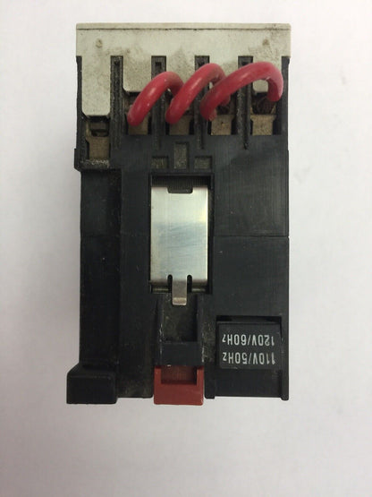 SQUARE D 8501 PH 40 E CONTACTOR 600VAC 16A COIL 110V 50HZ 120V 60HZ