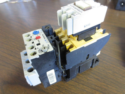 ALLEN BRADLEY 100-A12ND3 + 193-A1D1 + 195-FA20 Ser. A - CONTACTOR + O'LOAD RELAY