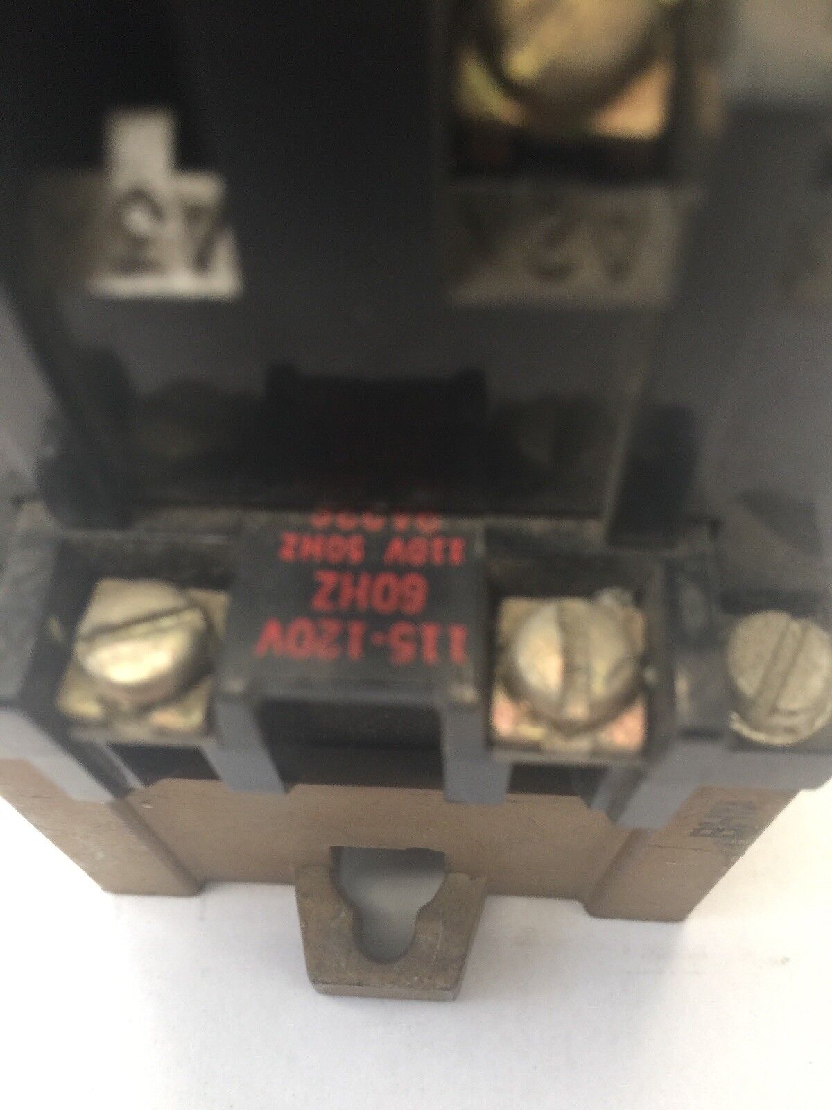 ALLEN BRADLEY 700-P000A1 CONTROL RELAY TYPE P 115-120V 60HZ 110V 50HZ SERIES A