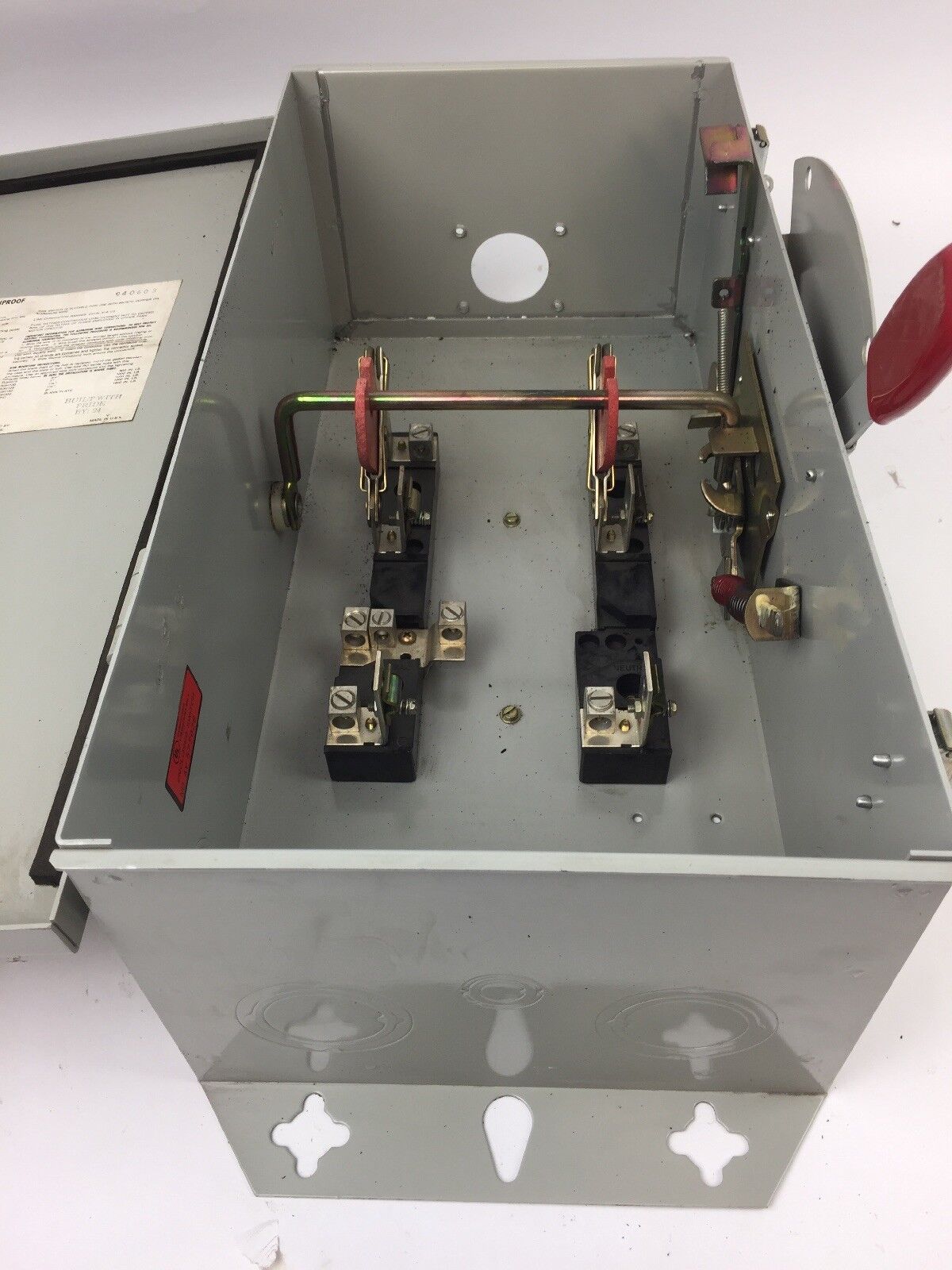 WESTINGHOUSE RGFN323N TYPE 3R RAINPROOF 100 AMP 240 VAC SAFETY SWITCH
