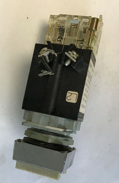 SQUARE D 9001KXAKM21 LIGHT MODULE SER.A W/ PUSH BUTTON 120V 60HZ 9001KA-1 SER.G