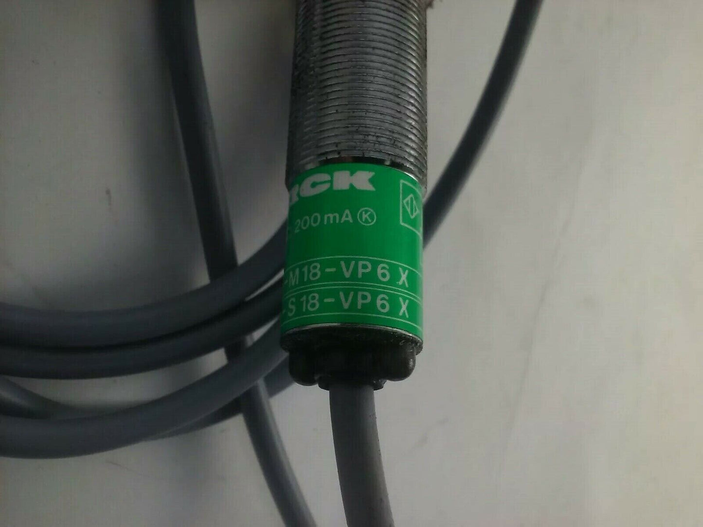 TURCK Bi5-M18-VP6X PROXIMITY SWITCH 10-30VDC 200mA 5mm