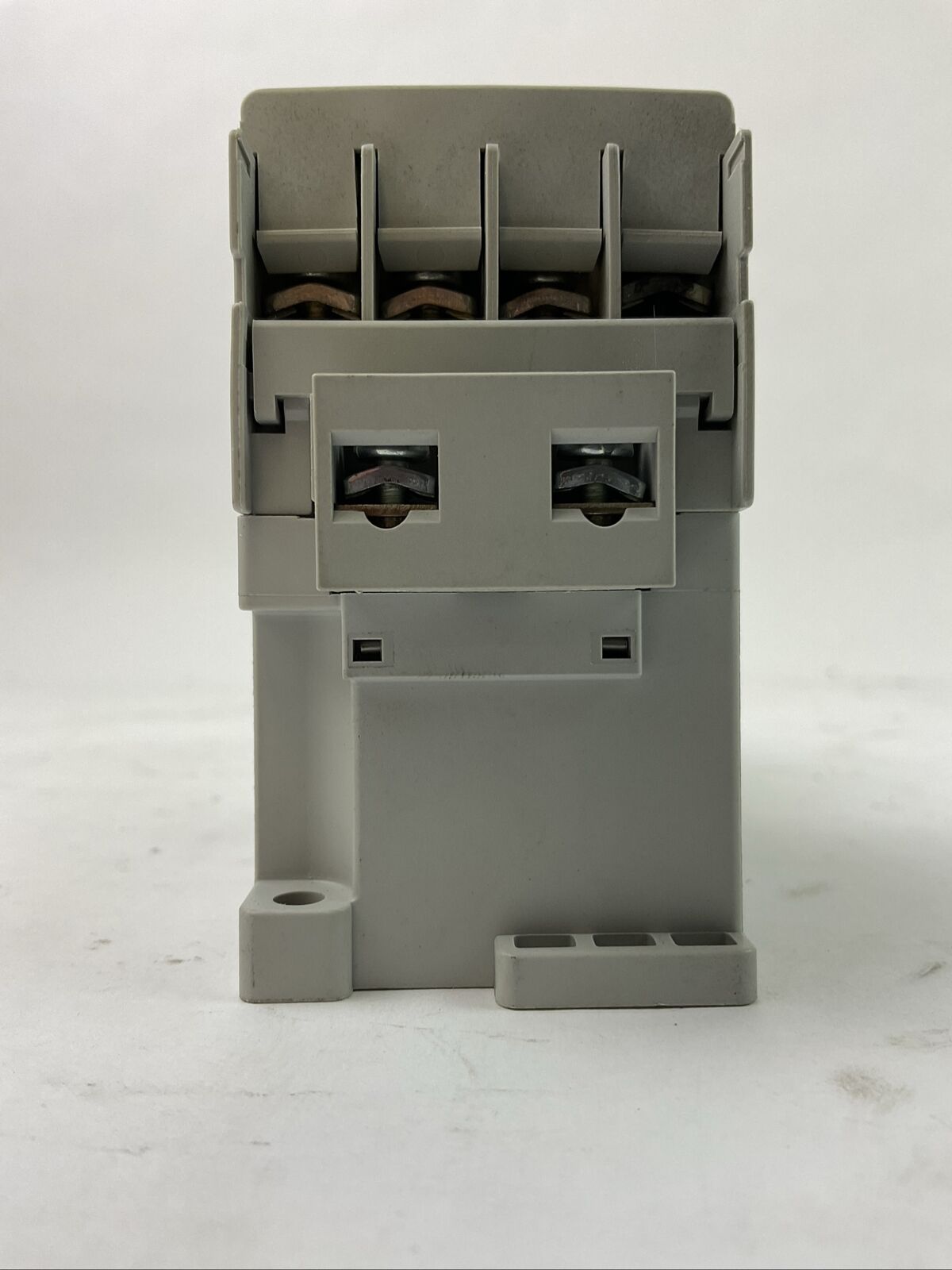 ALLEN BRADLEY ECONOMY STARTER (140M-C2E-B16 1.0-1.6A + 100-C09E*10 COIL 24VDC)