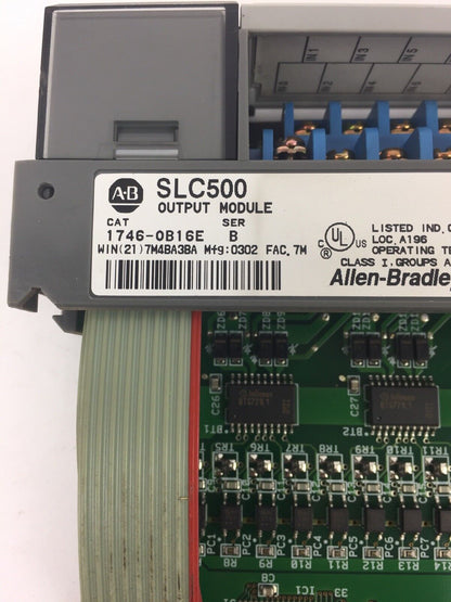 ALLEN BRADLEY 1746-0B16E OUTPUT MODULE SER B SLC500 10-30 VDC