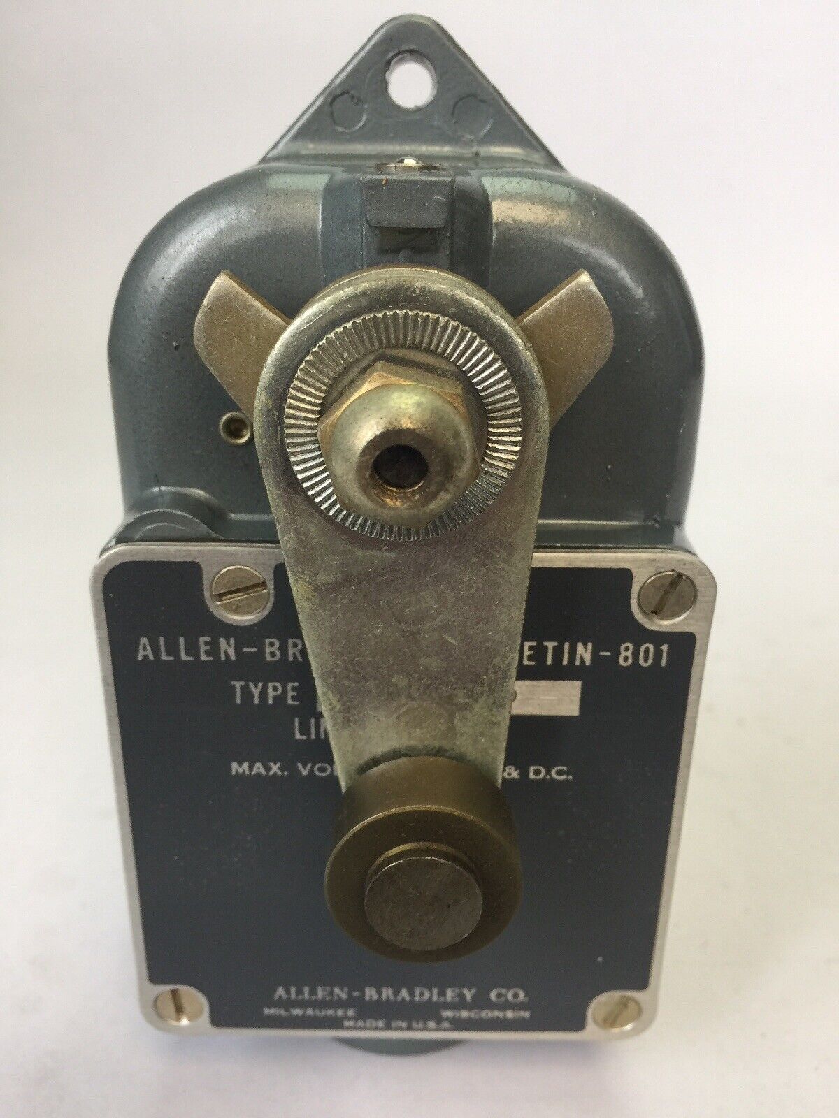 ALLEN BRADLEY 801-ASC29 LIMIT SWITCH ROLLER LEVER  600V AC/DC NO-NC CONTACT