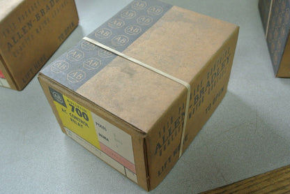 ALLEN-BRADLEY 700-BRZ310A1 AC CONTROL RELAY - 8 N.0. 120V COIL 10A NEW SURPLUS