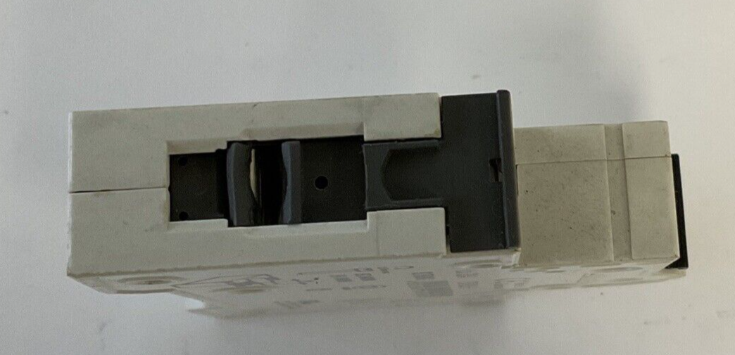 SIEMENS 5SY61 MCB CIRCUIT BREAKERS C1(1) C2(1) C4(1) C6(2) 230/400VA***LOTOF5***
