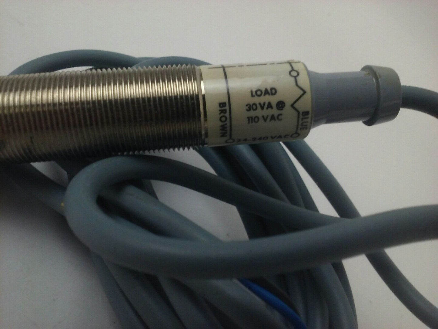 ISSC 1271-1-A  9921-12 PROXMITY SENSOR SWITCH 30VA @ 110VAC