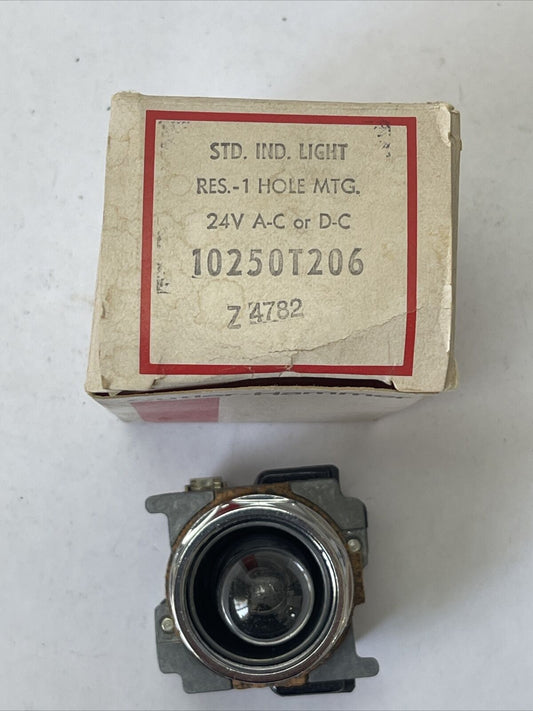 CUTLER HAMMER 10250T206 STD. IND. LIGHT RES.-1 HOLE MTG. 24V