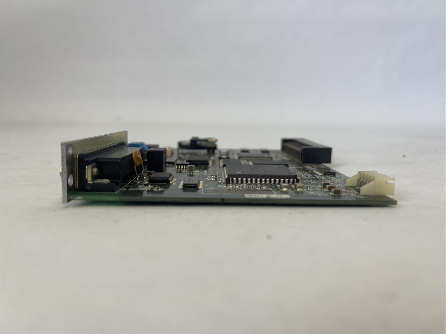 IAI IAMC3204 010/E ED-032-9-049-0-000-0 CIRCUIT BOARD