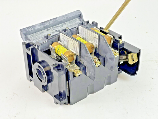 ALLEN BRADLEY - 1494V-DS30 SER. A - LINE TERMINAL GUARD W/ 3 BUSS LPJ-20SP FUSES