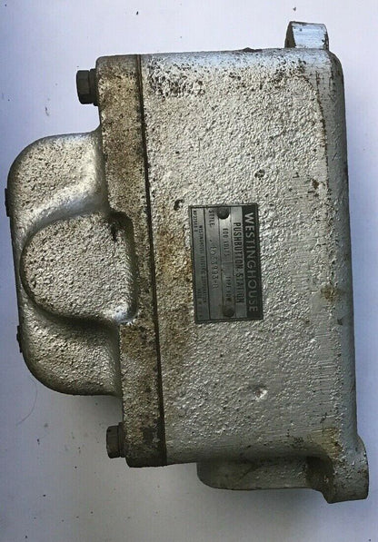 WESTINGHOUSE TYPE HDW PUSHBUTTON STATION 1033993-B 600VOLTS