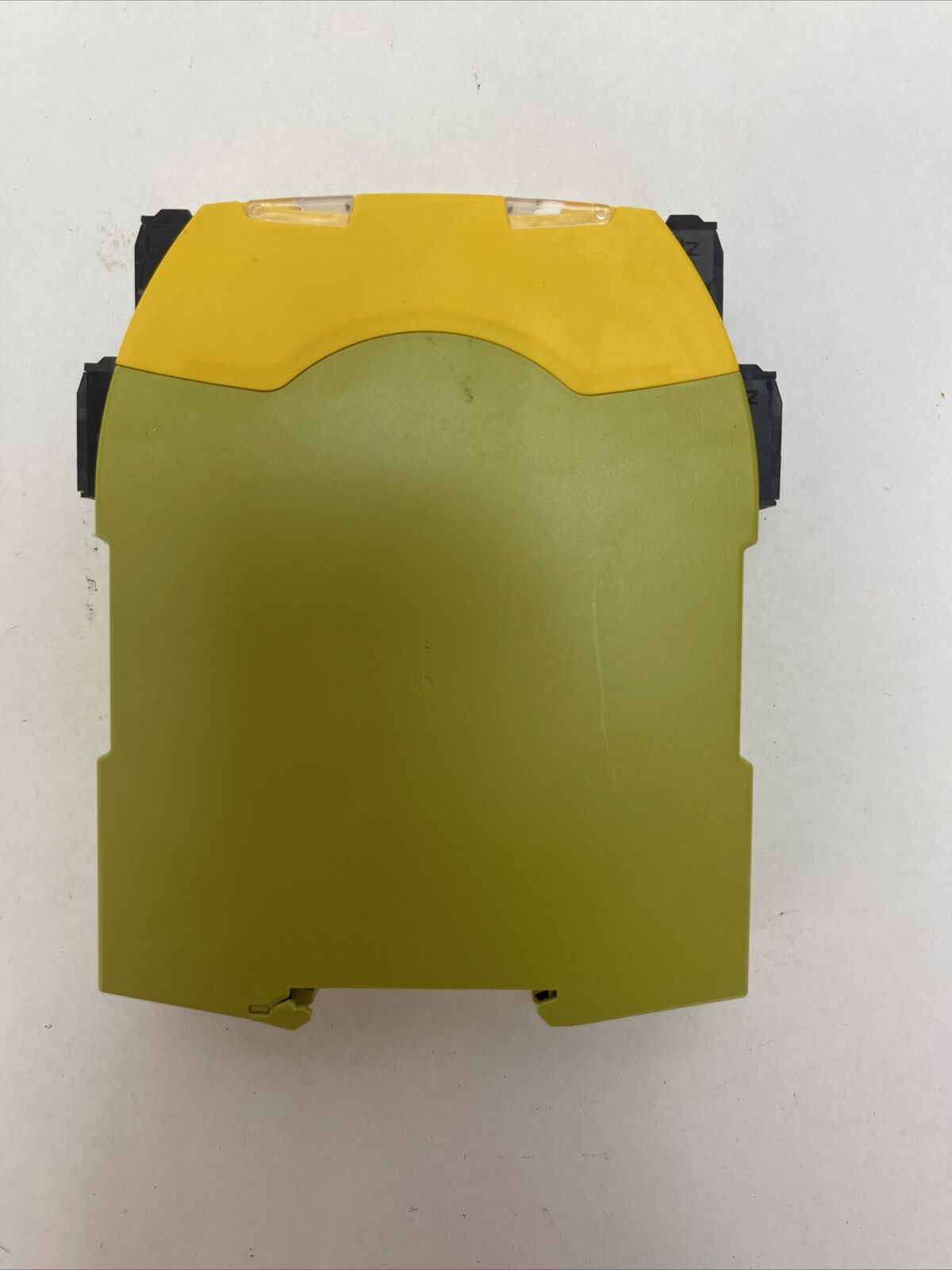 PILZ PNOZ s5 C 24VDC 2n/o 2n/o t SAFETY RELAY 230-240VAC 24VDC